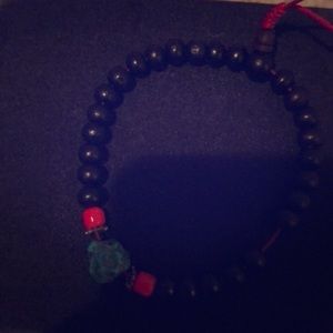 Black beaded bracelet